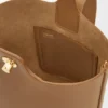 Mini Pebble Bucket aus glattem Kalbsleder Mini Pebble Bucket aus glattem Kalbsleder