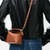 Mini Puzzle Edge Tasche aus klassischem Kalbsleder