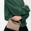 Mini Puzzle Edge-Tasche aus weichem, genarbtem Kalbsleder Mini Puzzle Edge-Tasche aus weichem, genarbtem Kalbsleder