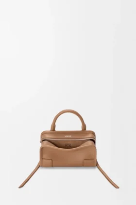 Mini-Tasche «Amazona 180» aus weichem Kalbsleder Mini-Tasche «Amazona 180» aus weichem Kalbsleder