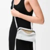 Mini-Tasche «Amazona 180» aus weichem Kalbsleder Mini-Tasche «Amazona 180» aus weichem Kalbsleder