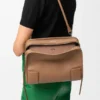 Mittlere Amazona 180-Tasche aus weichem Kalbsleder Mittlere Amazona 180-Tasche aus weichem Kalbsleder