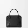 Mittlere Amazona 180-Tasche aus weichem Kalbsleder Mittlere Amazona 180-Tasche aus weichem Kalbsleder