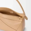 Mittlere «Featherlight Puzzle»-Tasche aus Nappa-Lammleder Mittlere «Featherlight Puzzle»-Tasche aus Nappa-Lammleder