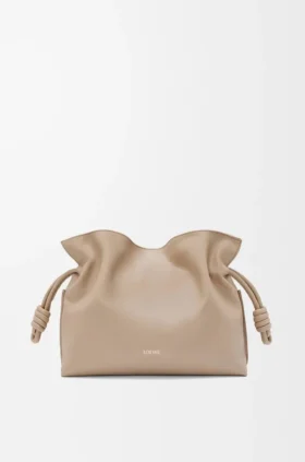 Mittlere Flamenco-Clutch aus Nappa-Kalbsleder