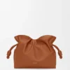 Mittlere Flamenco-Clutch aus Nappa-Kalbsleder Mittlere Flamenco-Clutch aus Nappa-Kalbsleder