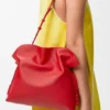 Mittlere «Flamenco»-Clutch aus Nappa-Kalbsleder Mittlere «Flamenco»-Clutch aus Nappa-Kalbsleder