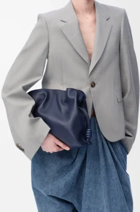 Mittlere Flamenco-Clutch aus Nappa-Kalbsleder