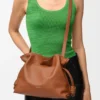 Mittlere Flamenco-Clutch aus Nappa-Kalbsleder Mittlere Flamenco-Clutch aus Nappa-Kalbsleder