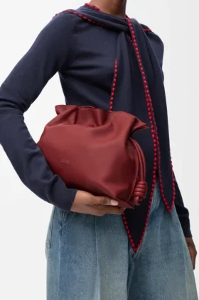 Mittlere Flamenco-Clutch aus Nappa-Kalbsleder