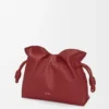 Mittlere Flamenco-Clutch aus Nappa-Kalbsleder Mittlere Flamenco-Clutch aus Nappa-Kalbsleder
