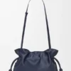 Mittlere Flamenco-Clutch aus Nappa-Kalbsleder Mittlere Flamenco-Clutch aus Nappa-Kalbsleder