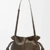 Mittlere Flamenco-Clutch aus Nappa-Kalbsleder Mittlere Flamenco-Clutch aus Nappa-Kalbsleder