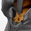 Mittlere Flamenco-Clutch aus Nappa-Kalbsleder Mittlere Flamenco-Clutch aus Nappa-Kalbsleder