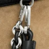 Mittlere Flamenco Purse aus feingranuliertem Kalbsleder Mittlere Flamenco Purse aus feingranuliertem Kalbsleder