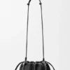 Mittlere Flamenco Purse aus feingranuliertem Kalbsleder Mittlere Flamenco Purse aus feingranuliertem Kalbsleder