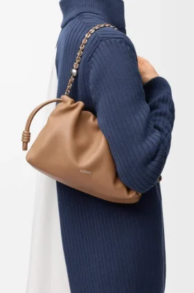 Mittlere Flamenco Purse aus weichem Nappa-Lammleder