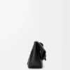 Mittlere Ola-Tasche aus glattem Kalbsleder Mittlere Ola-Tasche aus glattem Kalbsleder