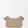 Mittlere Ola-Tasche aus glattem Kalbsleder Mittlere Ola-Tasche aus glattem Kalbsleder