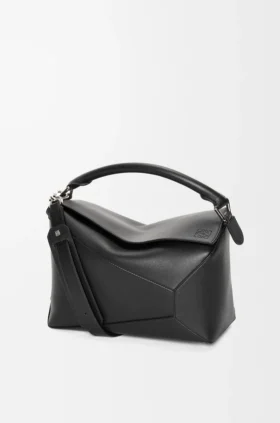Mittlere «Puzzle Edge»-Tasche aus klassischem Kalbsleder