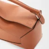 Mittlere «Puzzle Edge»-Tasche aus klassischem Kalbsleder Mittlere «Puzzle Edge»-Tasche aus klassischem Kalbsleder