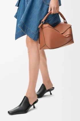 Mittlere «Puzzle Edge»-Tasche aus klassischem Kalbsleder
