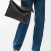 Mittlere «Puzzle Edge»-Tasche aus klassischem Kalbsleder Mittlere «Puzzle Edge»-Tasche aus klassischem Kalbsleder