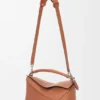 Mittlere «Puzzle Edge»-Tasche aus klassischem Kalbsleder Mittlere «Puzzle Edge»-Tasche aus klassischem Kalbsleder
