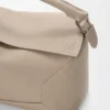 Mittlere Puzzle Edge-Tasche aus weichem, genarbtem Kalbsleder Mittlere Puzzle Edge-Tasche aus weichem, genarbtem Kalbsleder