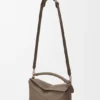 Mittlere Puzzle Edge-Tasche aus weichem, genarbtem Kalbsleder Mittlere Puzzle Edge-Tasche aus weichem, genarbtem Kalbsleder
