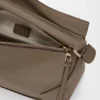 Mittlere Puzzle Edge-Tasche aus weichem, genarbtem Kalbsleder Mittlere Puzzle Edge-Tasche aus weichem, genarbtem Kalbsleder