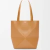 Mittlere Puzzle Fold Tote Bag aus glänzendem Kalbsleder Mittlere Puzzle Fold Tote Bag aus glänzendem Kalbsleder