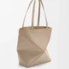 Mittlere Puzzle Fold Tote Bag aus glänzendem Kalbsleder Mittlere Puzzle Fold Tote Bag aus glänzendem Kalbsleder