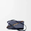 Mittlere Puzzle Fold Tote Bag aus glänzendem Kalbsleder Mittlere Puzzle Fold Tote Bag aus glänzendem Kalbsleder