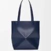 Mittlere Puzzle Fold Tote Bag aus glänzendem Kalbsleder Mittlere Puzzle Fold Tote Bag aus glänzendem Kalbsleder