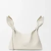 Mittlere Scarf Bag aus glattem Kalbsleder Mittlere Scarf Bag aus glattem Kalbsleder