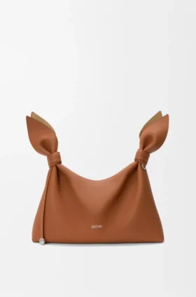 Mittlere Scarf Bag aus glattem Kalbsleder