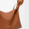 Mittlere Scarf Bag aus glattem Kalbsleder Mittlere Scarf Bag aus glattem Kalbsleder