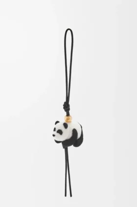Panda-Anhänger aus Filz und Kalbsleder