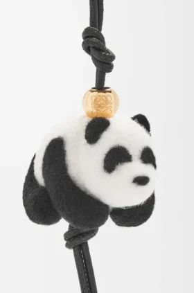 Panda-Anhänger aus Filz und Kalbsleder