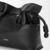 Panta Medium Flamenco Clutch aus glänzendem Kalbsleder Panta Medium Flamenco Clutch aus glänzendem Kalbsleder