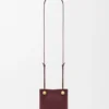 Pebble-Pouches aus glattem Kalbsleder Pebble-Pouches aus glattem Kalbsleder