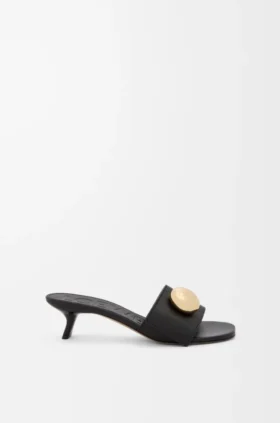 Pebble-Slide aus weichem Kalbsleder Pebble-Slide aus weichem Kalbsleder
