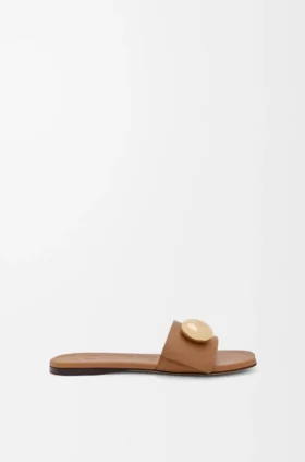 Pebble-Slide aus weichem Kalbsleder Pebble-Slide aus weichem Kalbsleder