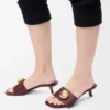 Pebble-Slide aus weichem Kalbsleder