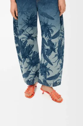 «Petal Anagram»-Slipper aus weichem Kalbsleder