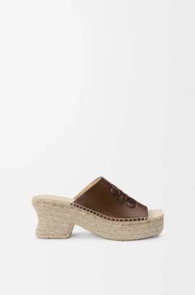 «Petal»-Espadrille-Plateauslipper aus pflanzlich gegerbtem Kalbsleder