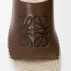 «Petal»-Espadrille-Plateauslipper aus pflanzlich gegerbtem Kalbsleder «Petal»-Espadrille-Plateauslipper aus pflanzlich gegerbtem Kalbsleder