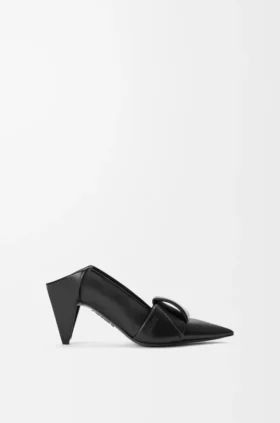 Pumps mit Origami-Lasche aus Lammleder