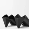 Pumps mit Origami-Lasche aus Lammleder Pumps mit Origami-Lasche aus Lammleder